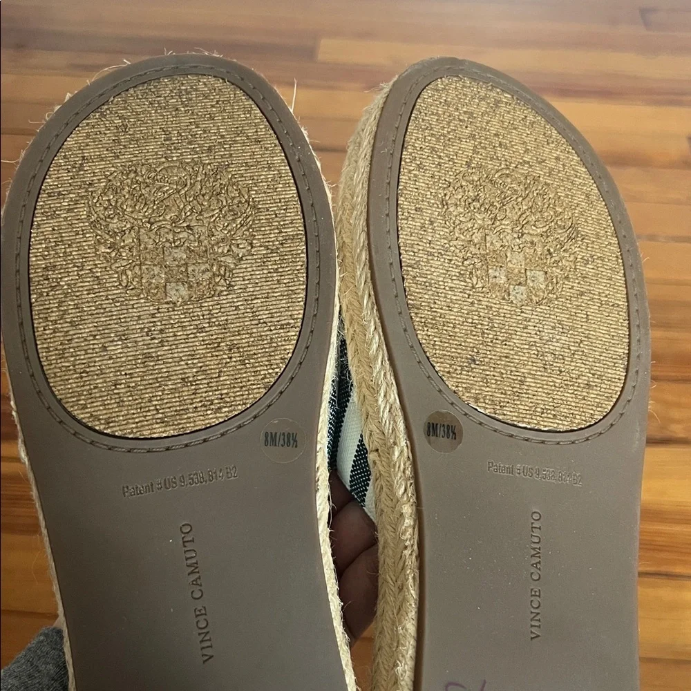 Vince Camuto Striped Navy and Cream Classic Espadrille Platform Slides Size 8.5